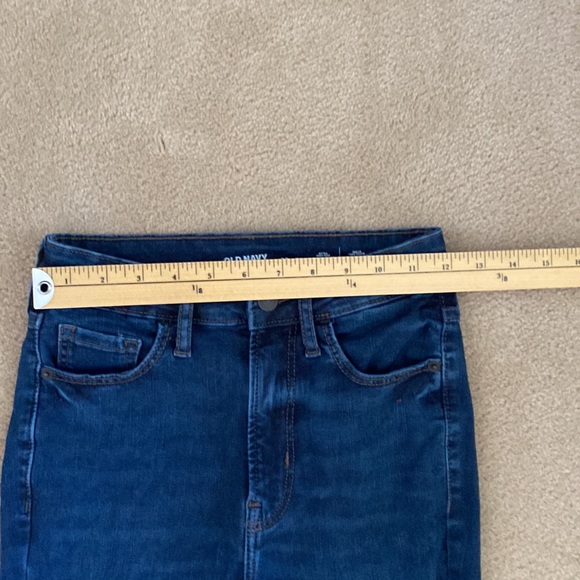 Old Navy Skinny jeans - Picture 5 of 7